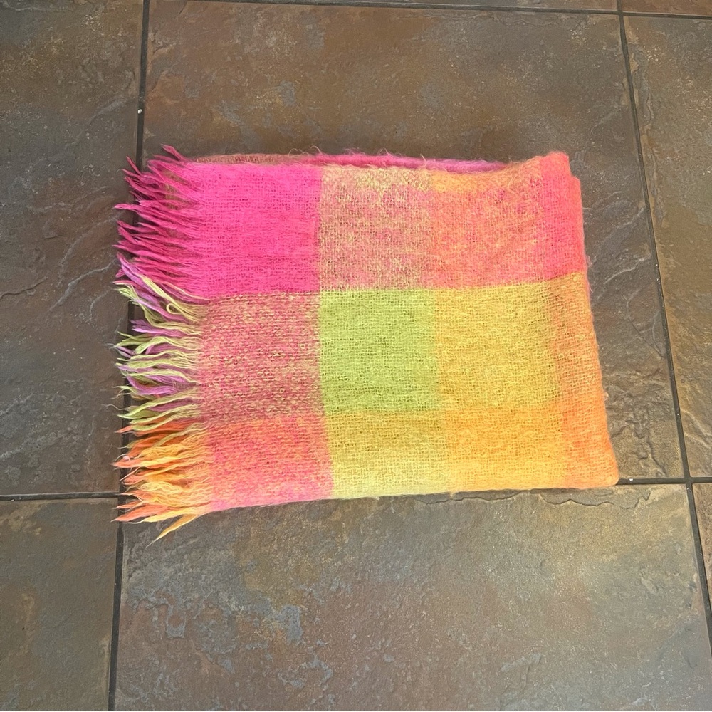Avoca Mohair & Wool Throw Blanket - Picture 2 of 8